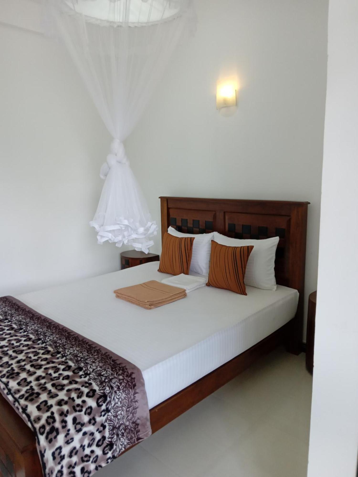Misty Heaven Bed & Breakfast Ella Phòng bức ảnh